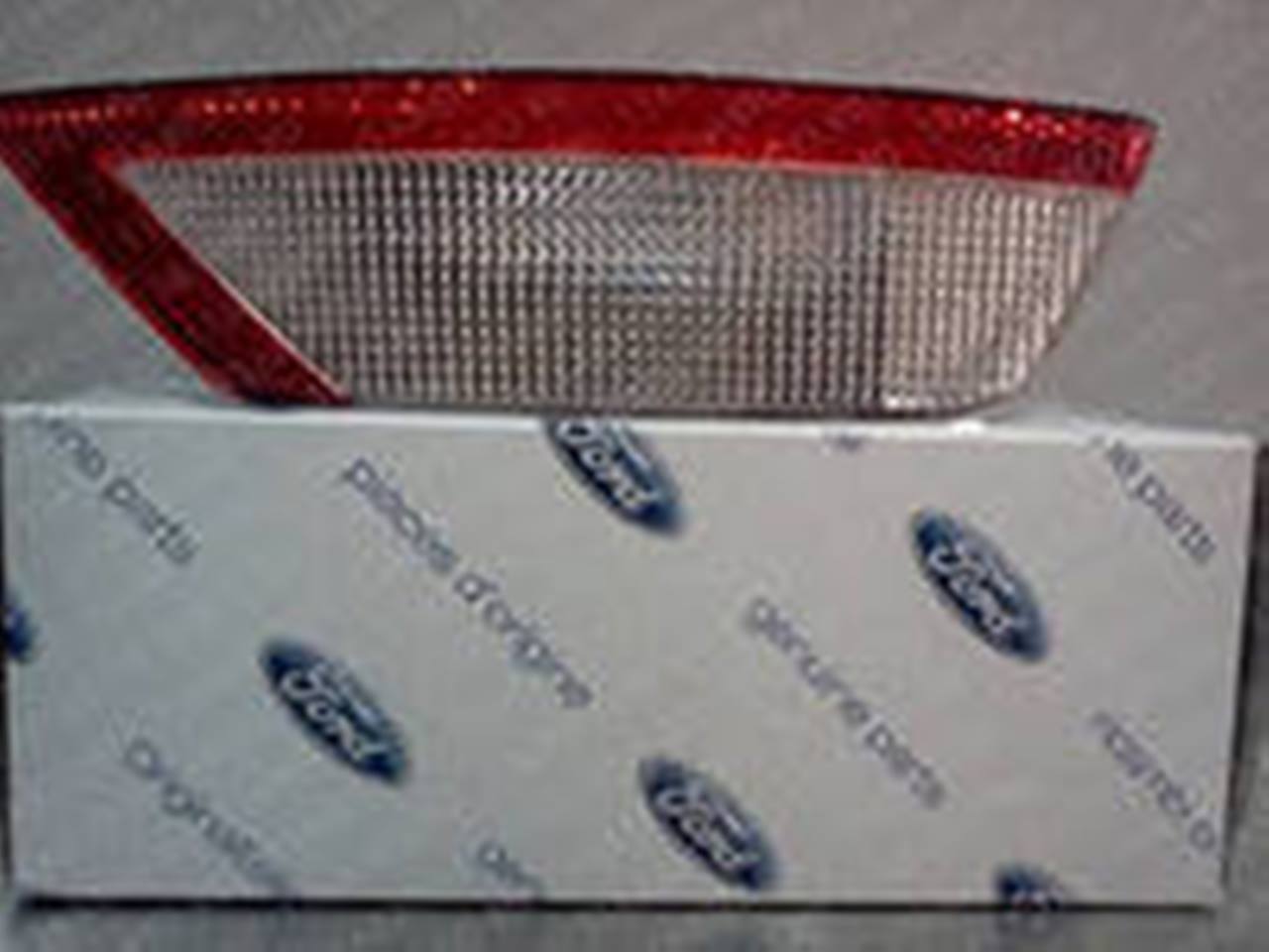 Фонарь задний правый FORD FOCUS II 2008-
