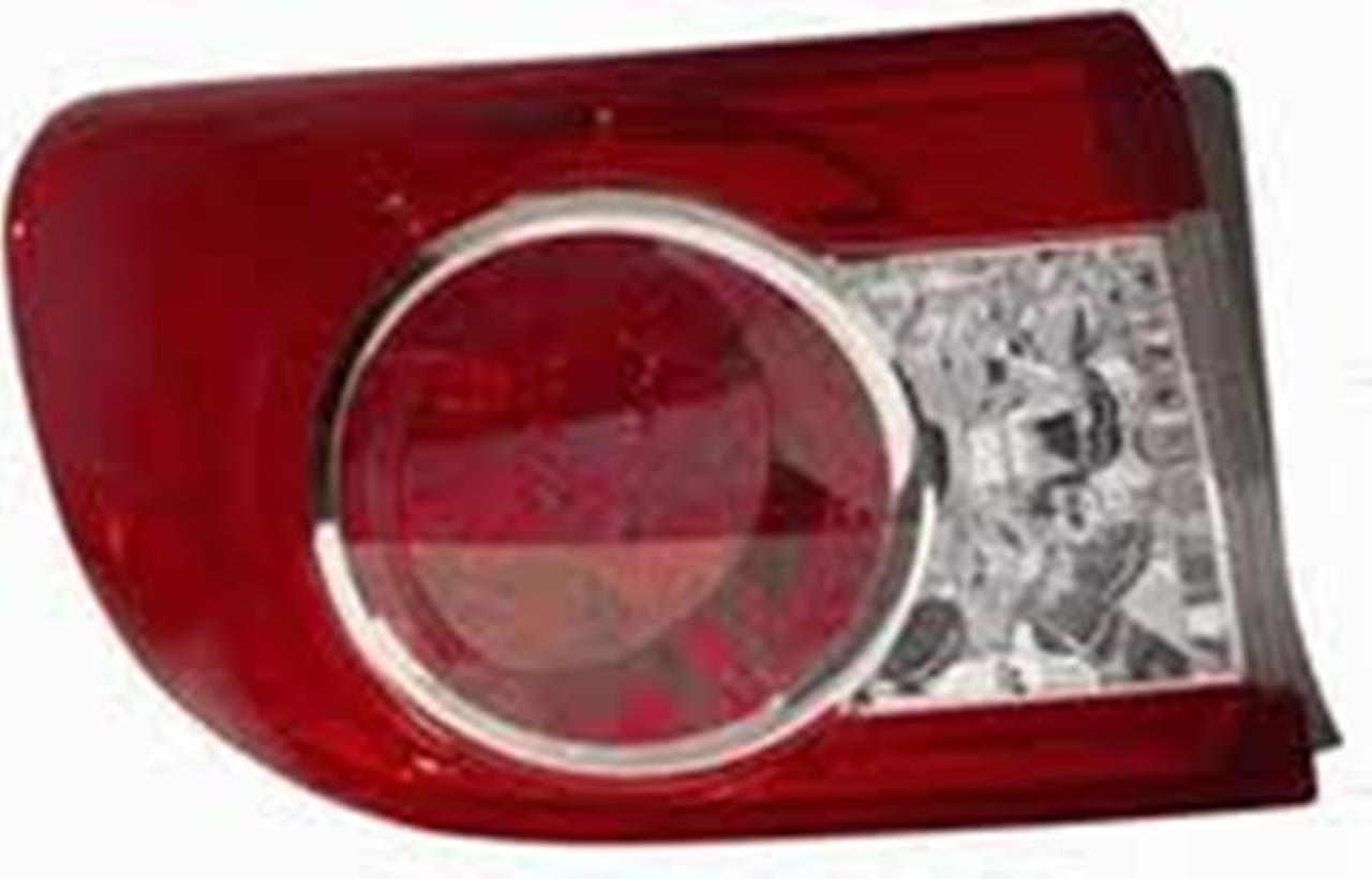 Фонарь задний наружний левый TOYOTA COROLLA 2010- SDN