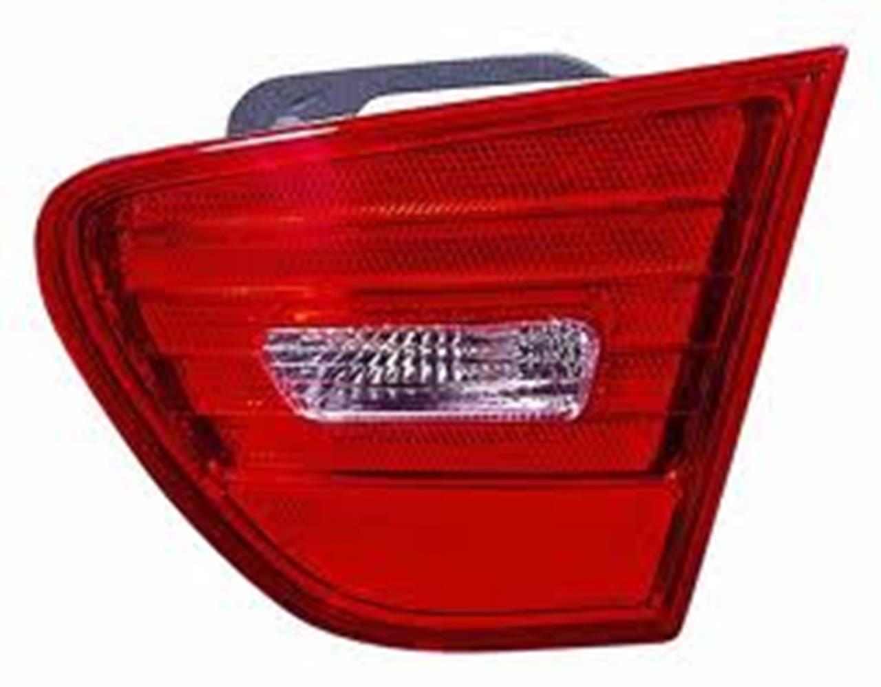 Фонарь внутренний левый Hyundai Elantra 2007-