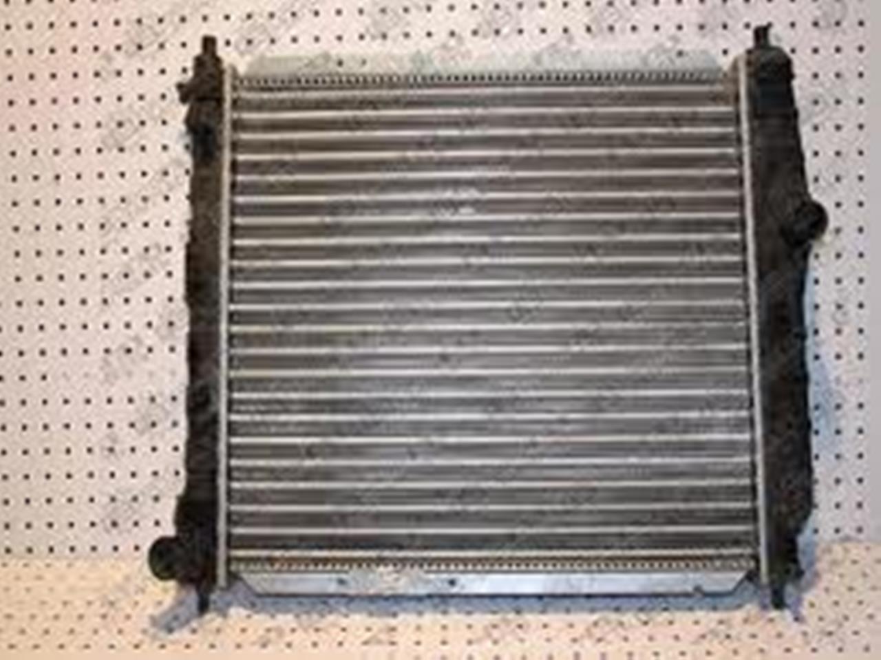 Радиатор охлаждения CHEVROLET AVEO 04-08 1,2/1.4  8v (механика)