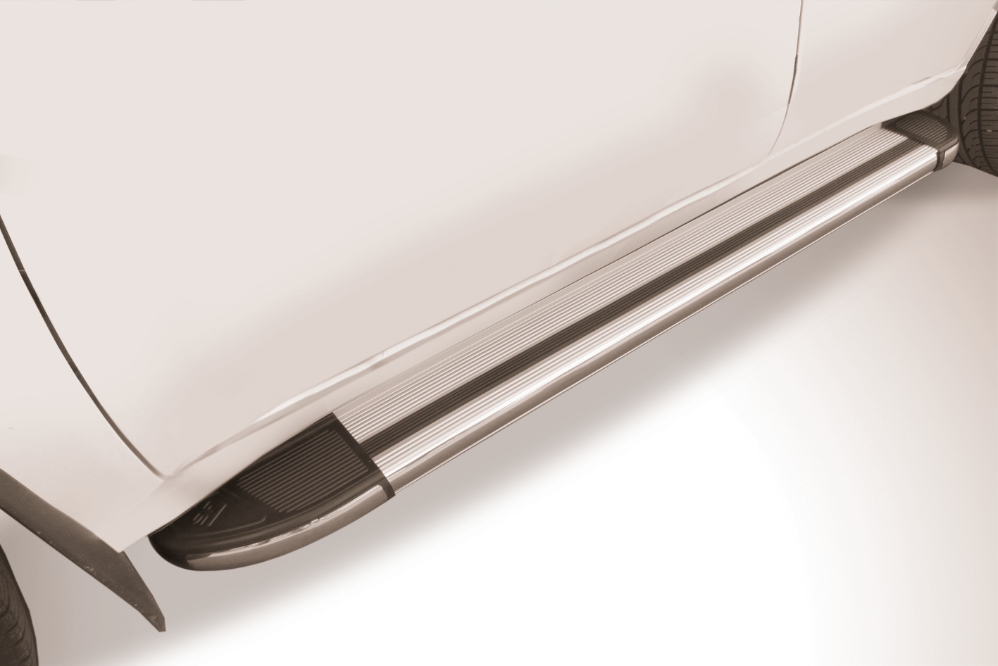 Пороги алюминиевые серебристые Chery Tiggo FL, Vortex Tingo FL