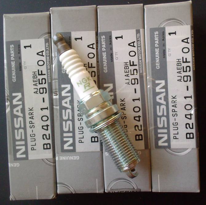 Свеча зажигания Nissan Almera Classic