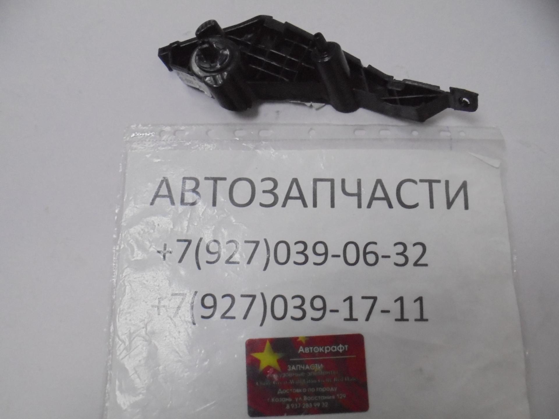 Кронштейн переднего бампера правый Great Wall Hover H3 NEW