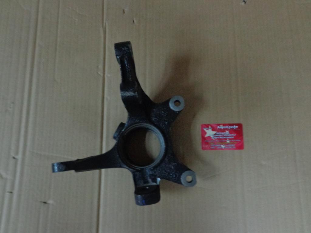 Кулак поворотный левый Chery M11