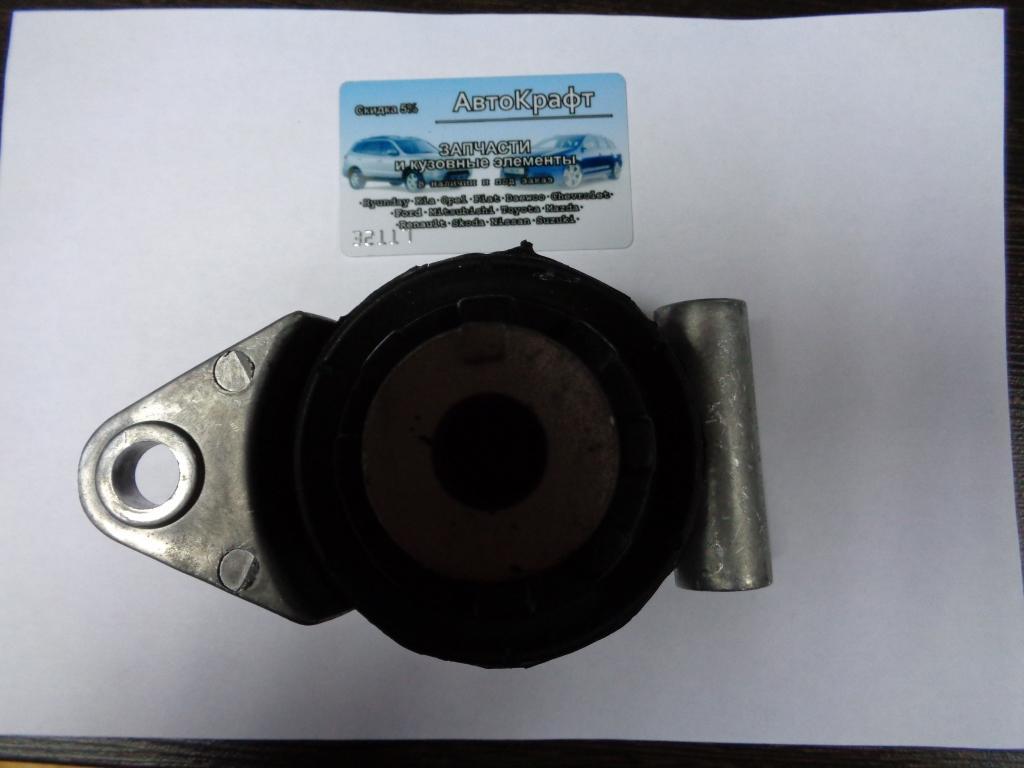 Опора двигателя задняя Opel Zafira