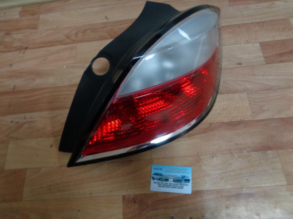 Фонарь левый 5 дверный Opel Astra H- 2004-