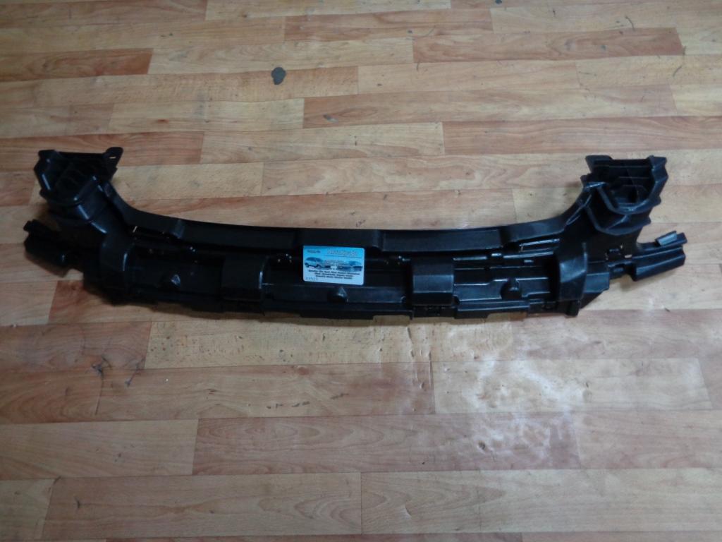 Кронштейн бампера переднего Ford Focus II 08-11