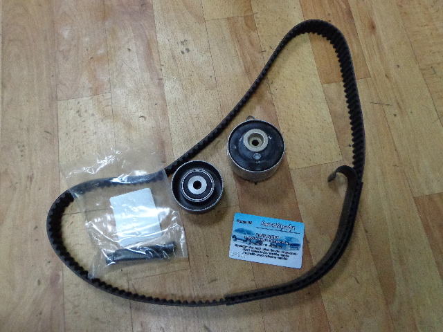 Комплект ГРМ Opel Astra H Z16XER/Z18XER